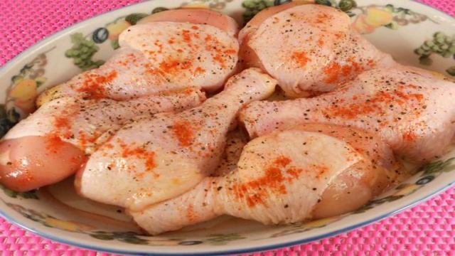 Куриные ножки запеченные с луком и хурмой