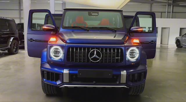 Mercedes AMG G63 смотреть онлайн
