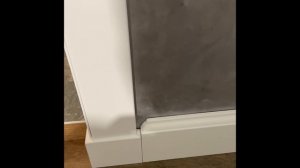 Наличник короткий - не проблема, поможет плинтус, пилим плинтус, переход плинтуса.