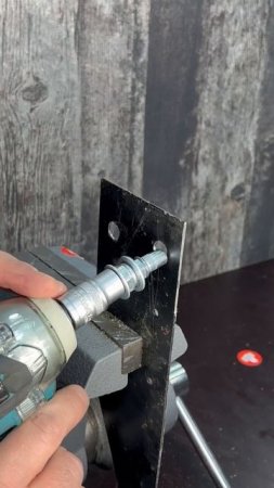 Монтаж резьбовой заклепки без клепальника 😎👍