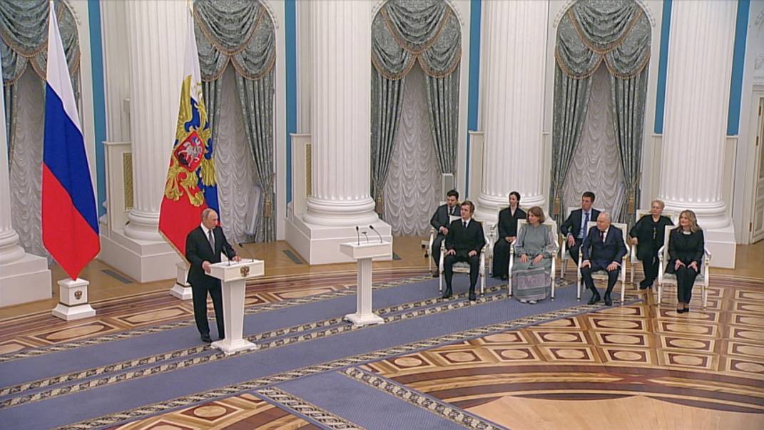 «Нужно создавать условия»: Путин провел заседание Совета по культуре и искусству