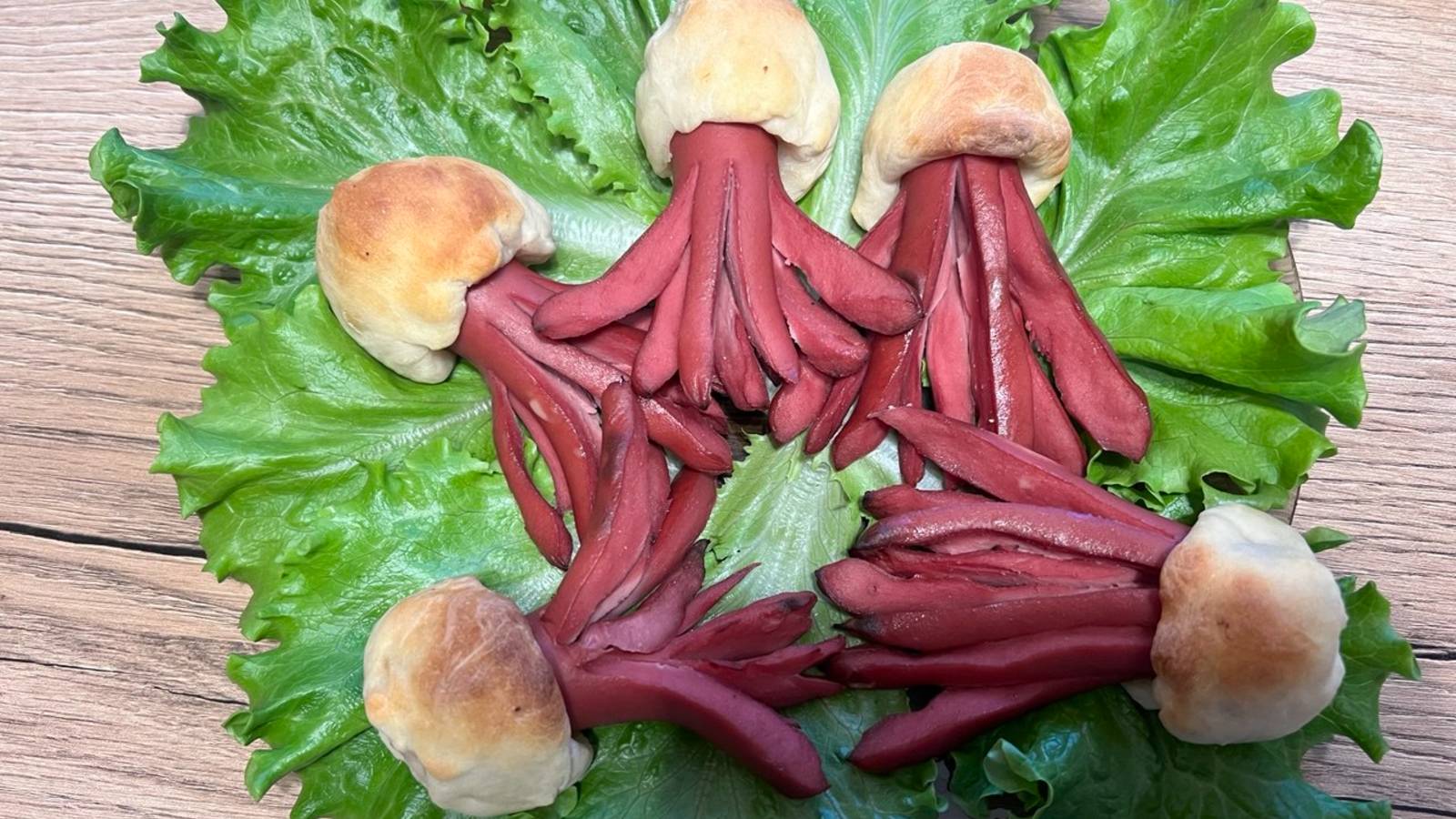 Осьминожки из сосисок