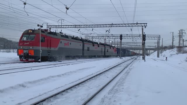 Поезда России на Транссибе и БАМе зимой | Железная дорога в Сибири | РЖД смотреть онлайн