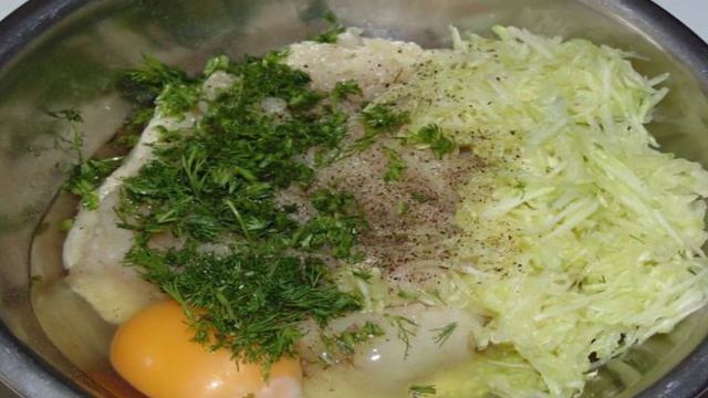 Котлеты из мяса птицы с кабачком