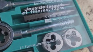 Набор метчиков и плашек 12 предметов