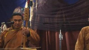 Aa-shuu Dekei-oo by Huun Huur Tu (tuvan throat singing)