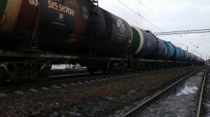 2ТЭ116 879 с грузовым поездом на станции Голутвин