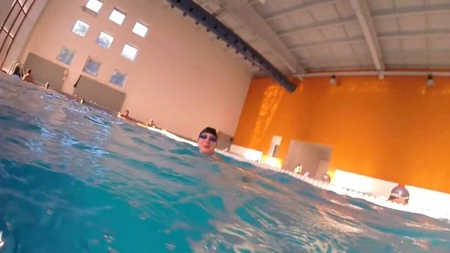 POOL смотреть онлайн