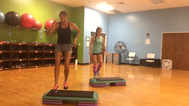 Angie Belle- STEP COMBO 5 Workout- 28 Minutes! смотреть онлайн