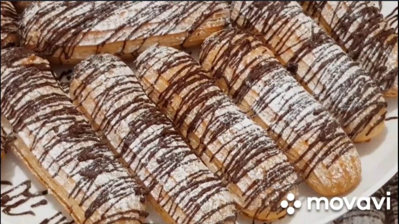 Эклеры на сливках.