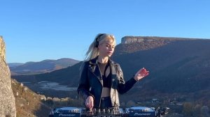 Gretta DJ - Melodic Progressive, House & Techno Live Mix ｜ Mountains Russia