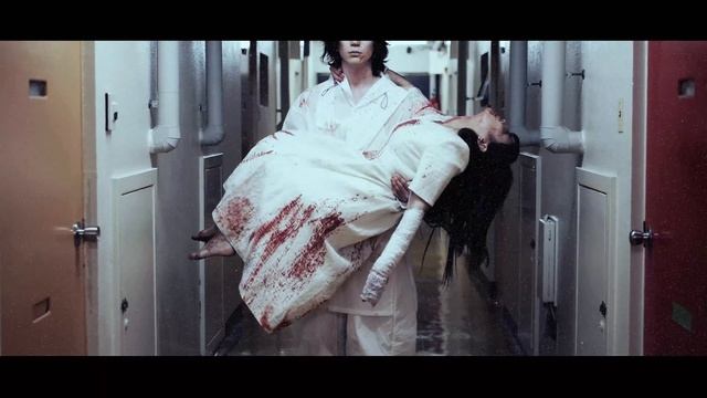 Chapman『RED』（OFFICIAL MUSIC VIDEO） смотреть онлайн