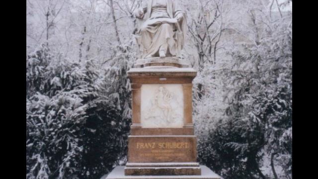 Schubert: Symphony 9 Great 2nd Movement 2/4 смотреть онлайн