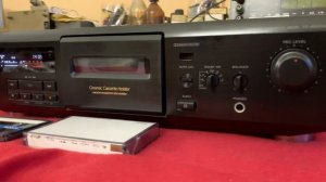 Sony tc-KE400S и Маленькая Мисс Динамит