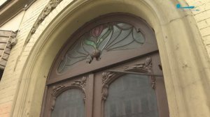 О чём могут рассказать двери петербургских домов?