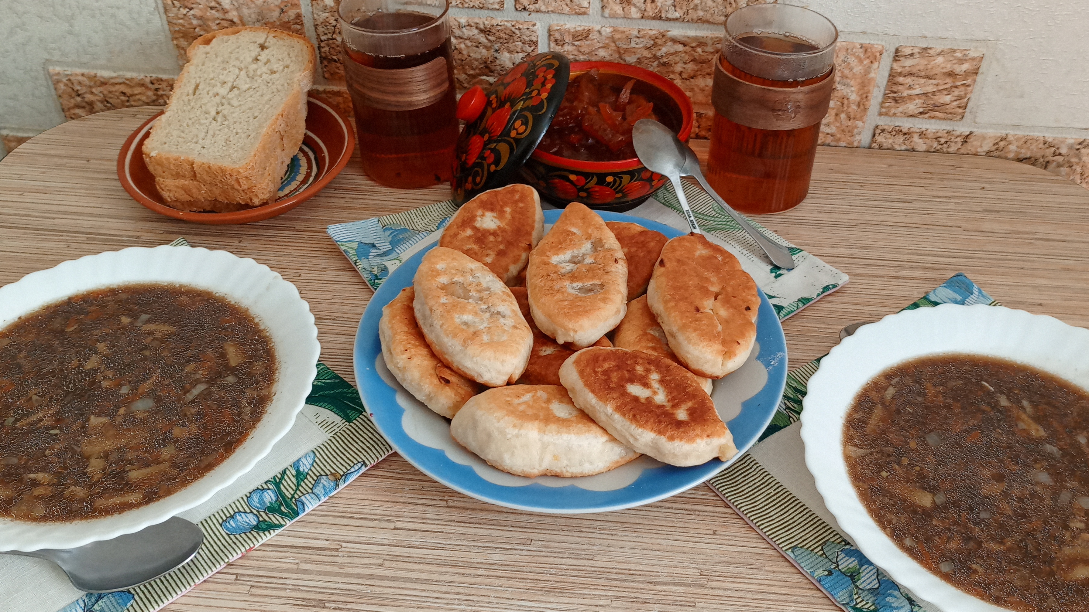 Обед постный, первое, второе и чай с чем?