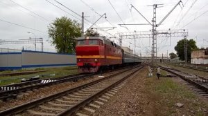 Видеоподборка с пассажирскими электровозами серии ЧС2Т на Ленинградском и Курском направлениях.