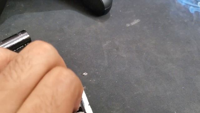 Duracell Rechargeable AA 1300mAh Batteries and XBOX ONE controller review смотреть онлайн