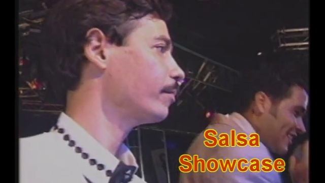 Eddie Santiago - LLuvia смотреть онлайн