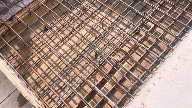 Армирование монолитного участка между плит ПБ для лестничного проема смотреть онлайн