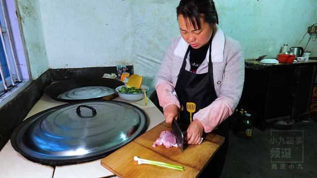 去亲戚家摘菜，好像走进了自家菜园，满满的成就和喜悦 | First time picking broccoli, to a relative's vegetable garden смотреть онлайн