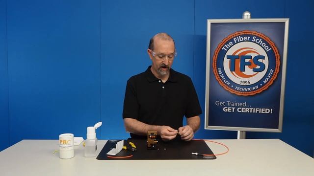 How to: Use a High Precision Fiber Cleaver смотреть онлайн