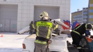 Томские спасатели МЧС России показали лучшие навыки при ликвидации ДТП