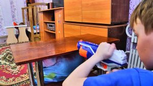 НЁРФ  БИТВА. Бластер Nerf Disruptor и Бластер Нерф Зомби Страйк Переворот