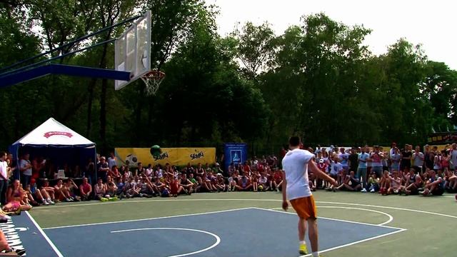Данк-контест на турнире УСЛ "Dnipro Streetball Cup" смотреть онлайн