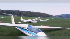 Апрельская лётная суббота, Бад-Берка, Тюрингия (бывш. ГДР) Ветренно, рапсово, лётно. Не #луафАсра