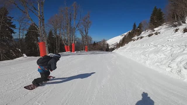 На горке. Сноуборд.2025. Роза хутор .