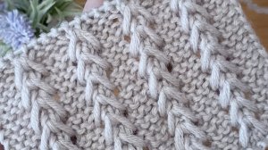 Чудесный узор для декоративного оформления различных вязаных изделий.