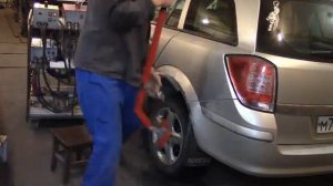 Ремонт Опель Астра караван. Ремонт при помощи споттера Пилот.