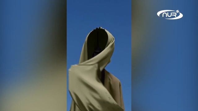 Эйфелева башня — в хиджабе, французы — в ярости! смотреть онлайн