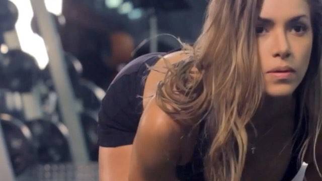 ТРЕНИРОВКИ ДЛЯ ДЕВУШЕК.ANLLELA SAGRA . МОТИВАЦИЯ смотреть онлайн