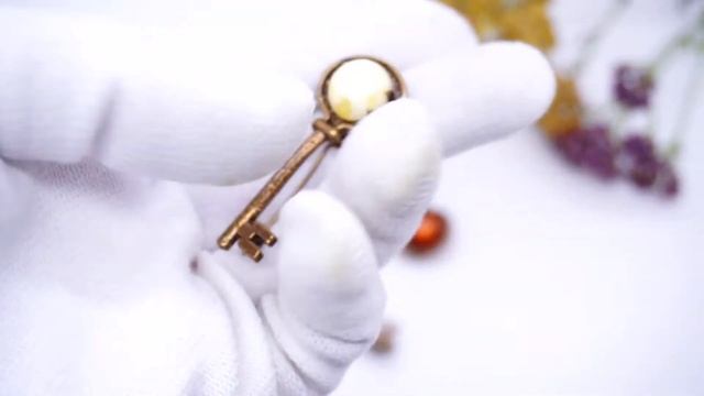 Брошь - подвеска "Золотой Ключик" янтарь бронза кулон брошка 2069 бижутерия Россия Хорошие Вещи смотреть онлайн