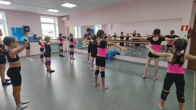 АКРОкоманда. Координация рук под счет. 1 часть. смотреть онлайн