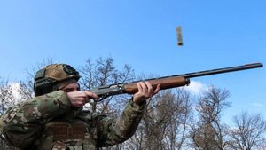 Российские бойцы спасли американского журналиста Ланкастера, сбив дрон ВСУ