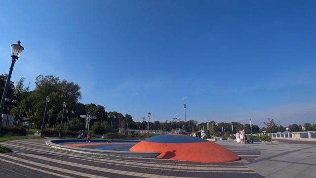 Прогулка по Верхнему озеру в Калининграде смотреть онлайн