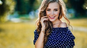 Бомбицкий Юрий - Девушка загадка