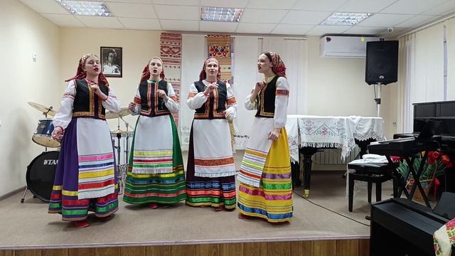 Фольклорный ансамбль 