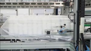 Автоматический упаковщик ПЭ-банок в ПЭ-пленку – Скорость, Надежность, Эффективность!