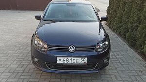 Продаю Фольксваген поло 2013г. 1 хозяин. Максимальная комплектация. Почти идеальное состояние.