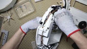 Ремонт робота-пылесоса Xiaomi Mi Robot Vacuum Mop 2 STYTJ03ZHM. Крутится на месте во время уборки.