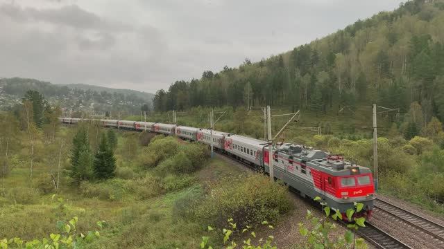 Поезда России - сплотка и много пассажирских и грузовых поездов РЖД | Железная дорога смотреть онлайн