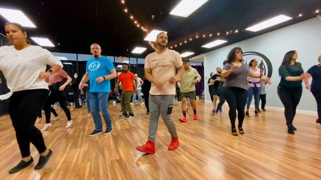 Intermediate/Advanced Salsa Footwork at Art In Motion with Darlin Garcia