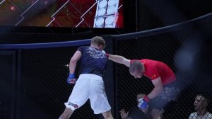 В ДНР прошел турнир по ММА «Сила Донбасса»