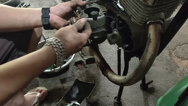 Lê. Vy. Vlog, kênh tổng hợp chia sẻ. Cuộc sống,công VIỆC.ĐÔ ĐIỆN NỔ, ĐÈN CHO XE MINSK. NGA. смотреть онлайн