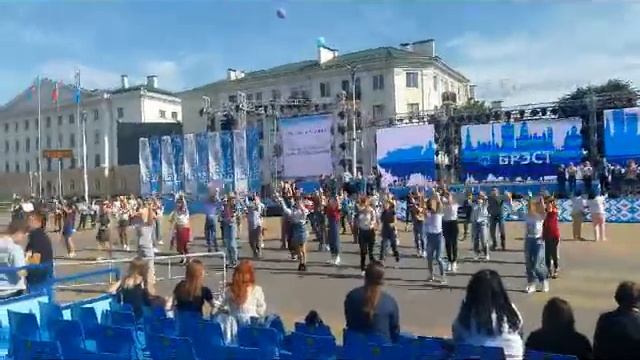 1000 лет городу Бресту  пл Ленина смотреть онлайн