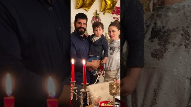 семейные фотографии Фахрии Озчивит и Бурак Озчивита 💗 смотреть онлайн
